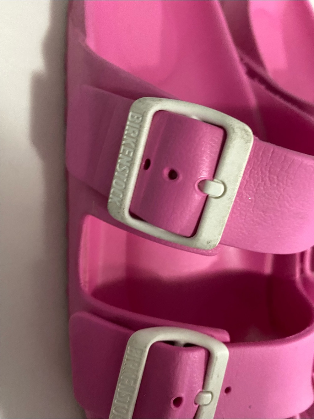 Women’s Arizona EVA Bright Pink Slides Size 9-9.5 Used - Picture 2 of 10